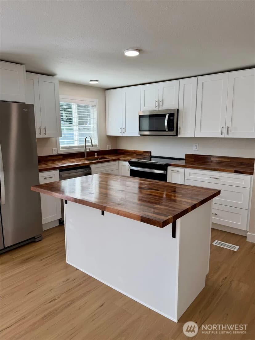 Property photo for 3333 228th Street Se #84, Bothell photo 4