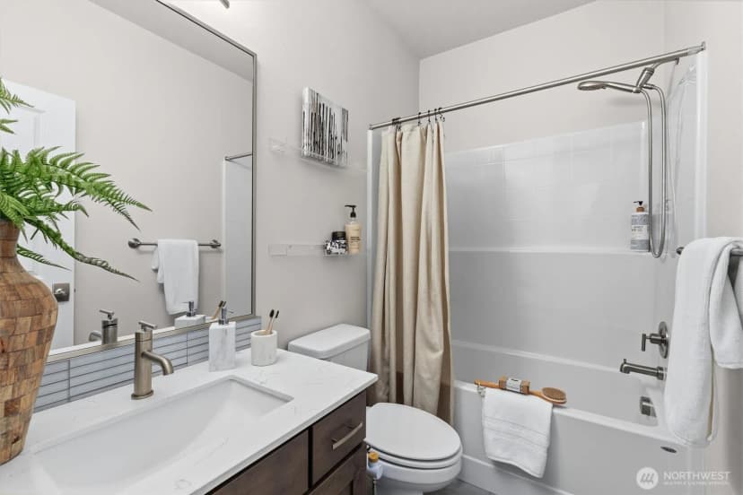 Property photo for 964 7th Avenue Ne #2.4, Issaquah photo 17