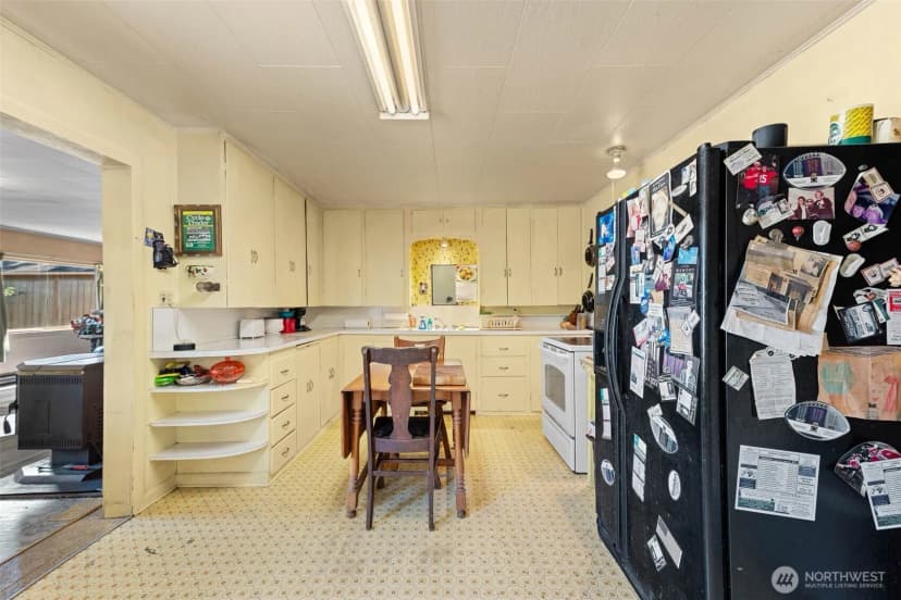 Property photo for 2021 N Tower Avenue, Centralia photo 10