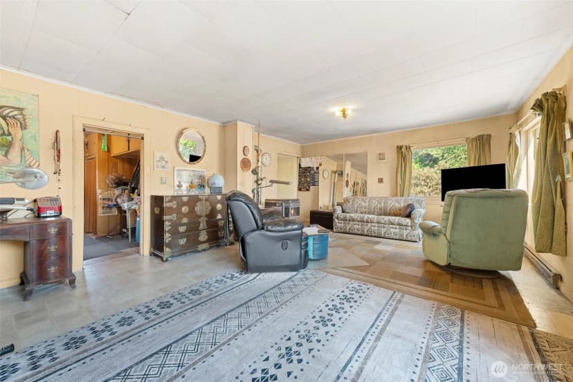 Property photo for 2021 N Tower Avenue, Centralia photo 8