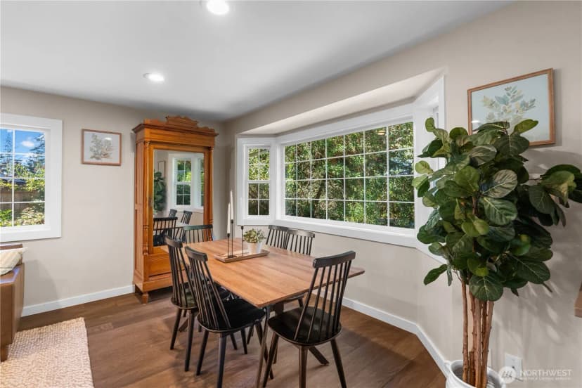 Property photo for 2422 126th Avenue Ne, Bellevue photo 15