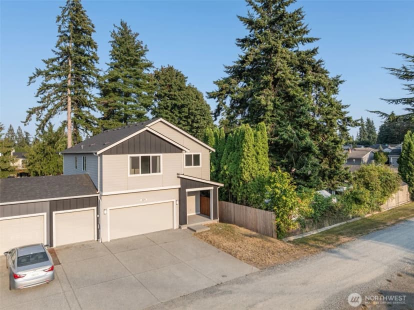 Property photo for 429 Logan Road #2, Lynnwood photo 32