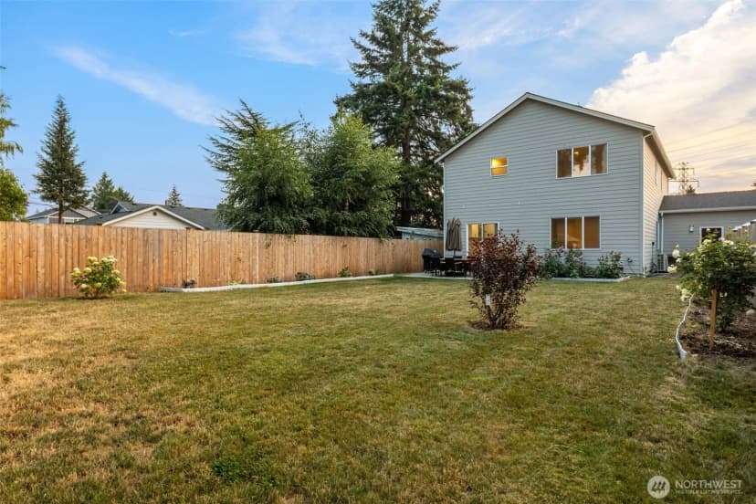 Property photo for 429 Logan Road #2, Lynnwood photo 28