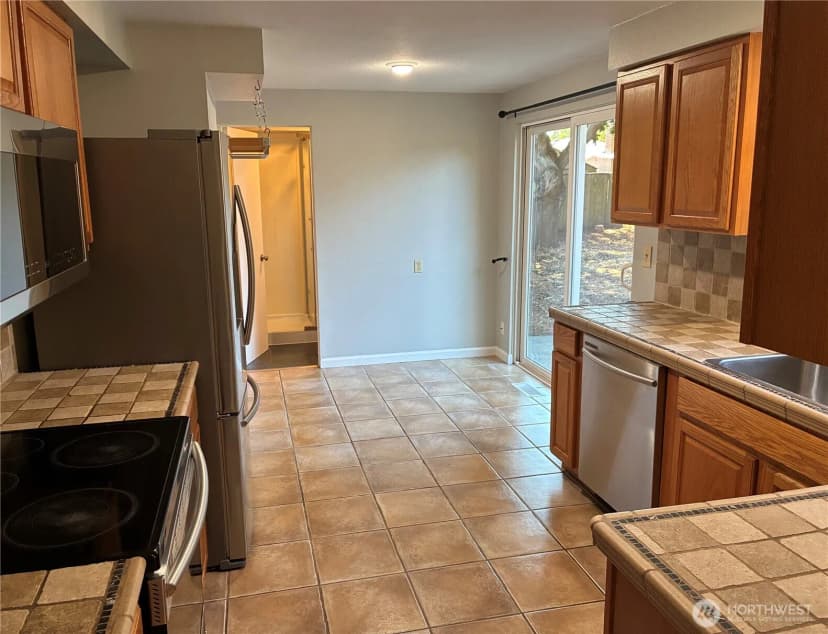 Property photo for 2333 Edmunds Avenue Ne, Renton photo 5