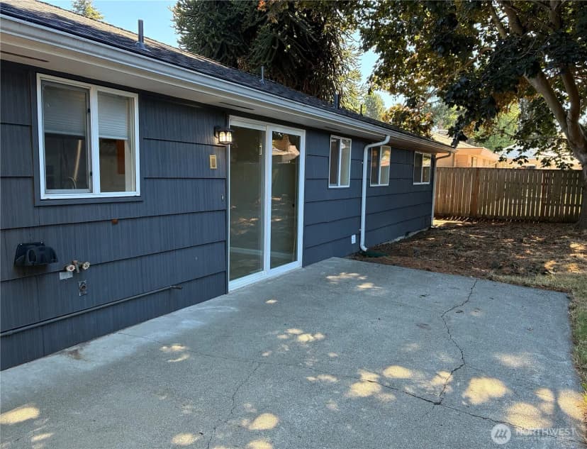 Property photo for 2333 Edmunds Avenue Ne, Renton photo 15