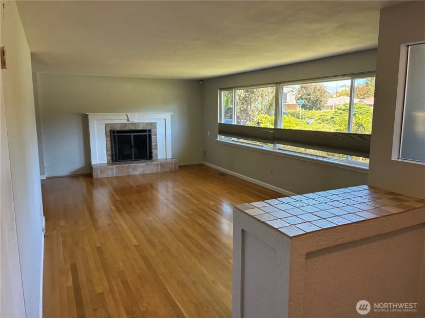 Property photo for 2333 Edmunds Avenue Ne, Renton photo 6