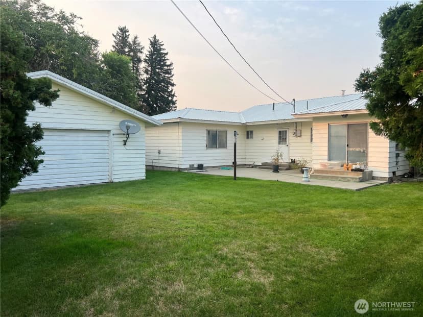 Property photo for 1518 Columbia Avenue, Bridgeport photo 4
