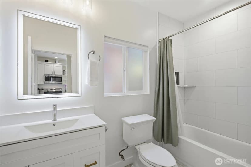 Property photo for 654 Nw 53 Street, Seattle photo 10