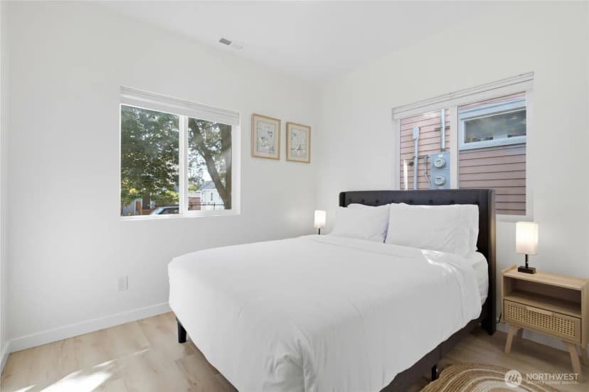 Property photo for 654 Nw 53 Street, Seattle photo 14