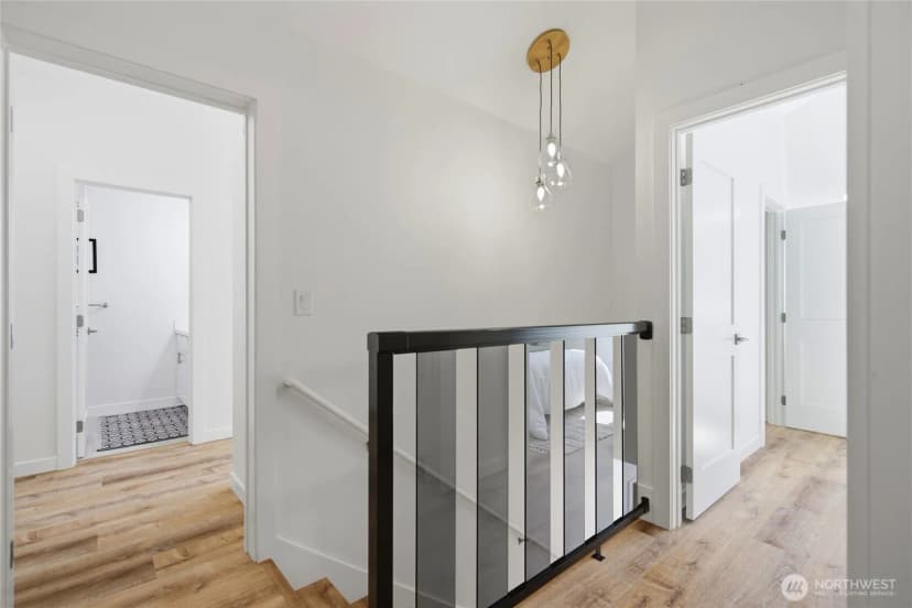 Property photo for 654 Nw 53 Street, Seattle photo 23