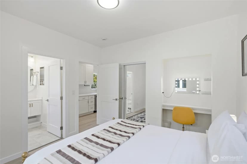 Property photo for 654 Nw 53 Street, Seattle photo 12