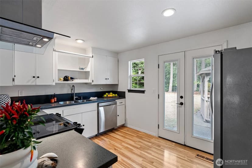 Property photo for 3821 Firdrona Drive Nw, Gig Harbor photo 9