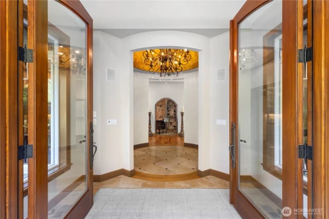 Property photo for 905 250th Avenue Ne, Sammamish photo 5