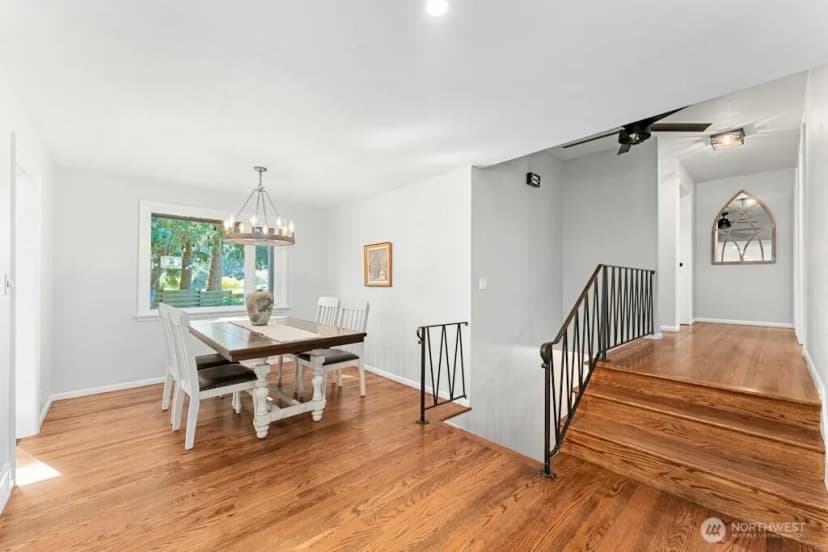 Property photo for 18989 Marine View Drive Sw, Normandy Park photo 9