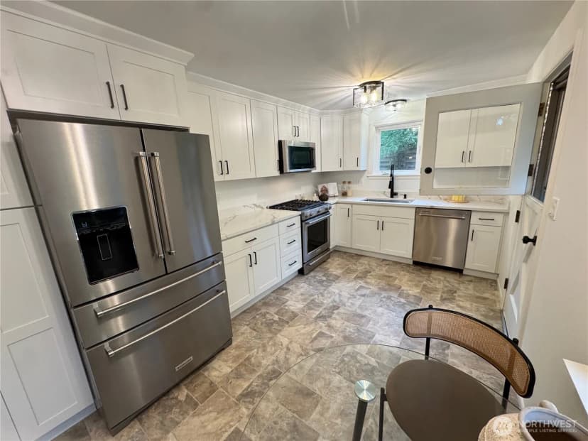 Property photo for 18989 Marine View Drive Sw, Normandy Park photo 34