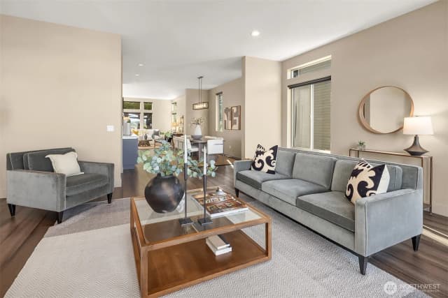 Property photo for 4025 Burton Place W, Seattle photo 5