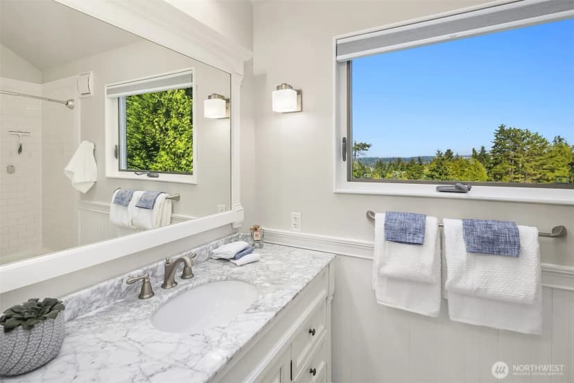 Property photo for 9360 Mercerwood Drive, Mercer Island photo 23