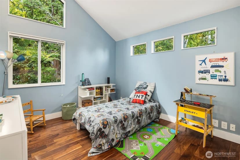 Property photo for 9360 Mercerwood Drive, Mercer Island photo 17