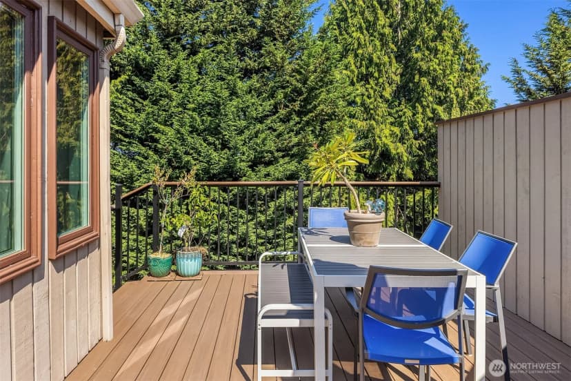 Property photo for 9360 Mercerwood Drive, Mercer Island photo 11