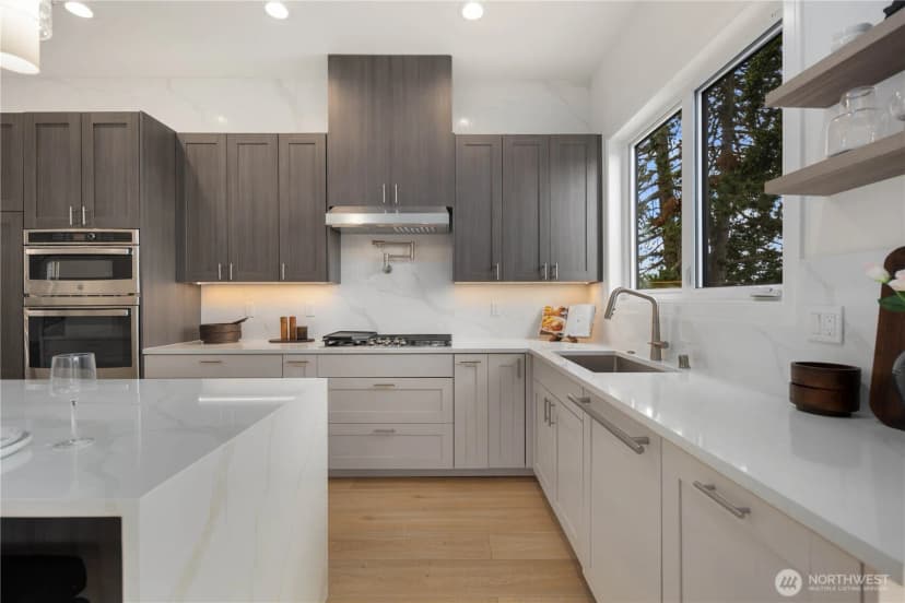 Property photo for 437 Hazel Avenue N, Kent photo 13