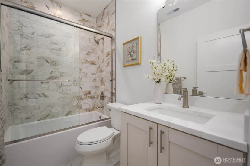 Property photo for 437 Hazel Avenue N, Kent photo 34