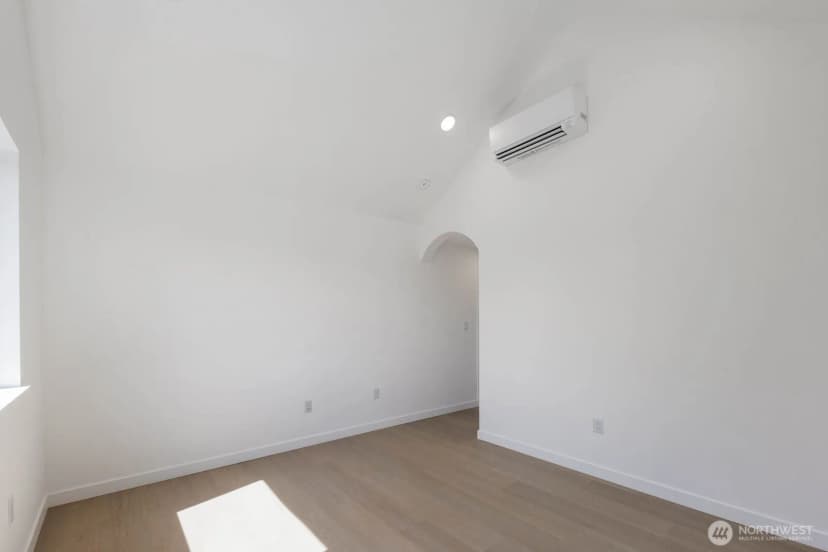 Property photo for 3945 S Morgan Street, Seattle photo 15