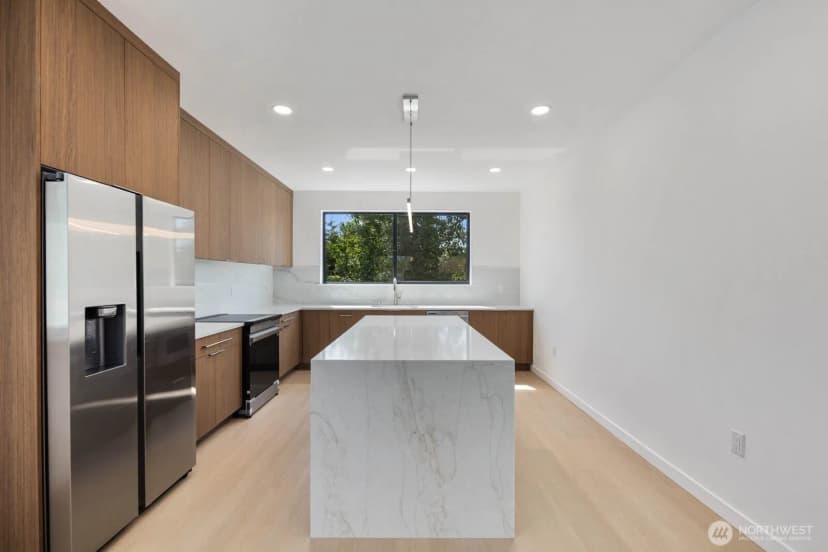Property photo for 3945 S Morgan Street, Seattle photo 10