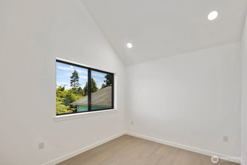 Property photo for 3945 S Morgan Street, Seattle photo 21