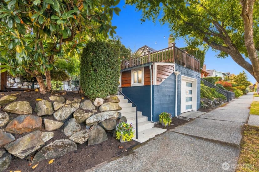 Property photo for 6215 38th Avenue Ne, Seattle photo 26