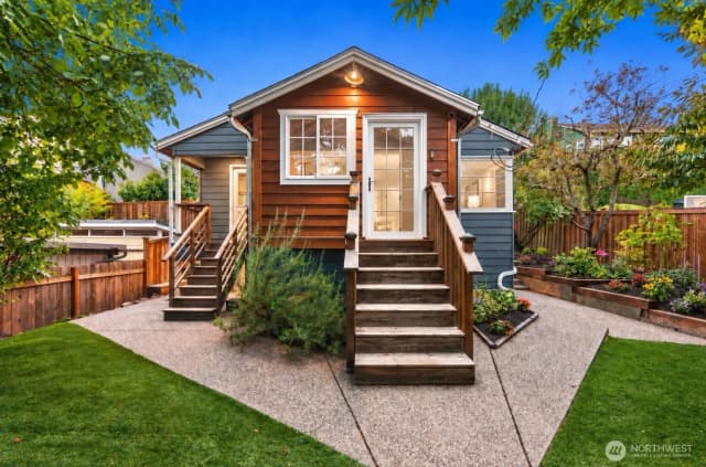 Property photo for 6215 38th Avenue Ne, Seattle