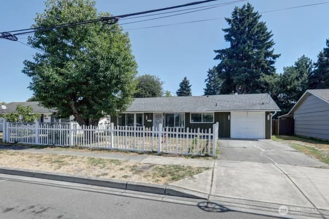 Property photo for 1010 D Street Se, Auburn