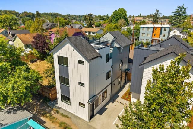 Property photo for 3943 S Morgan Street #b, Seattle