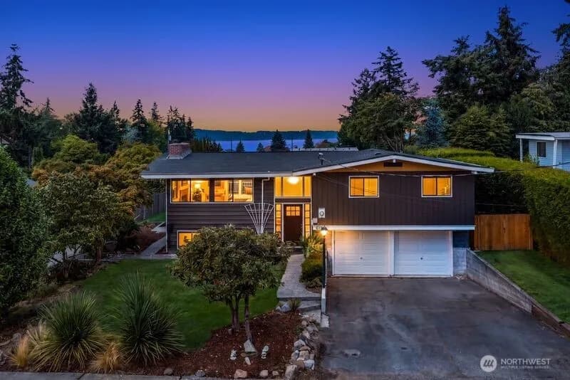Property photo for 615 Pierce Lane Ne, Tacoma photo 25
