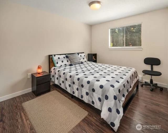Property photo for 615 Pierce Lane Ne, Tacoma photo 16