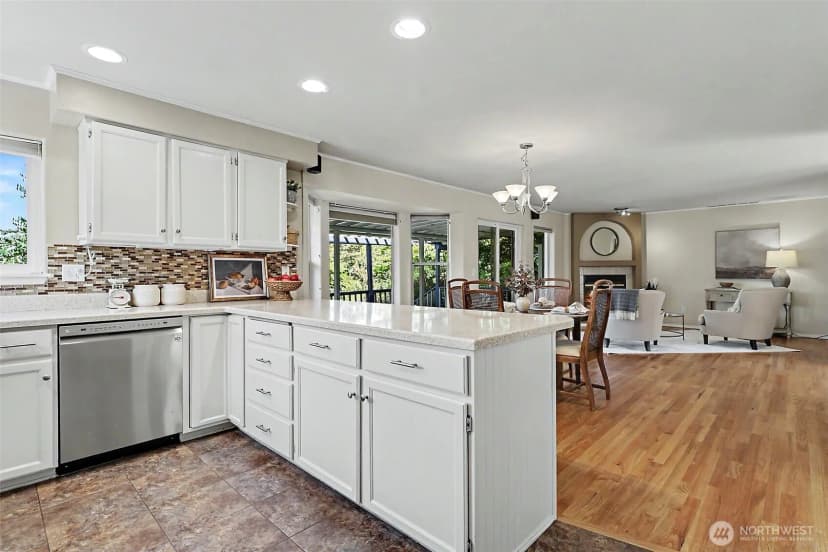 Property photo for 719 Kensington Avenue S, Kent photo 6
