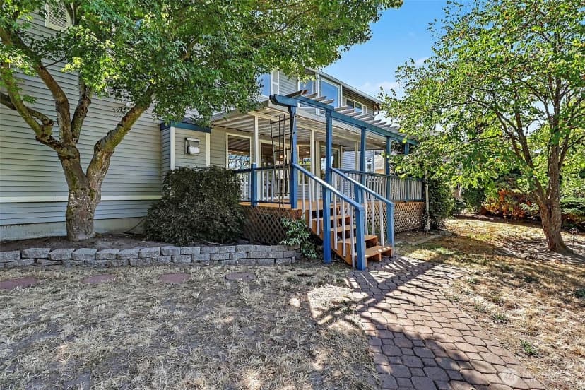 Property photo for 719 Kensington Avenue S, Kent photo 24