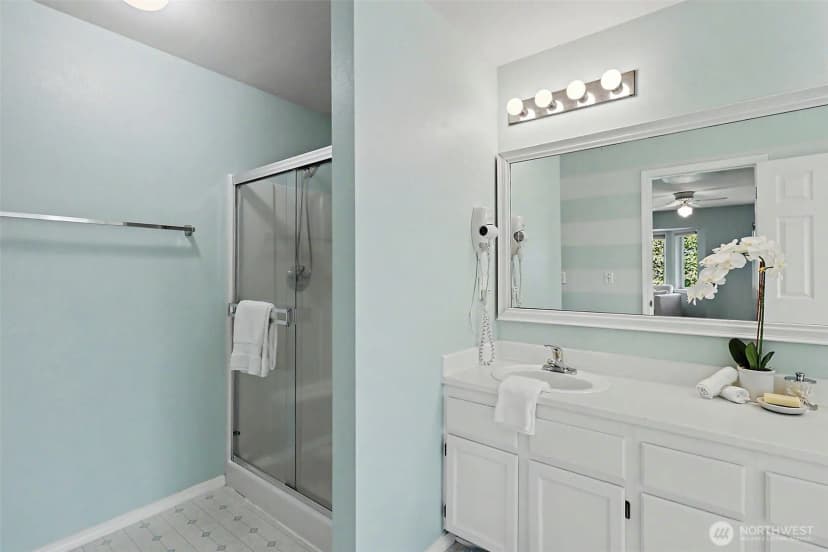 Property photo for 719 Kensington Avenue S, Kent photo 22