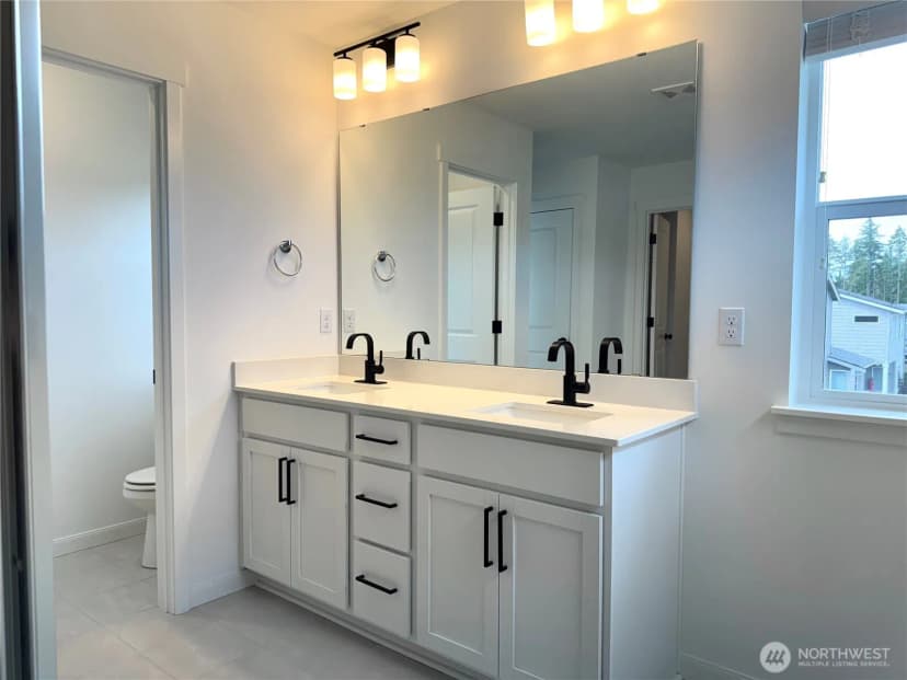 Property photo for 4687 Hibiscus Circle Sw, Port Orchard photo 18