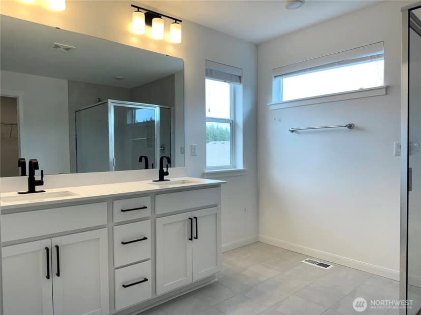 Property photo for 4687 Hibiscus Circle Sw, Port Orchard photo 15