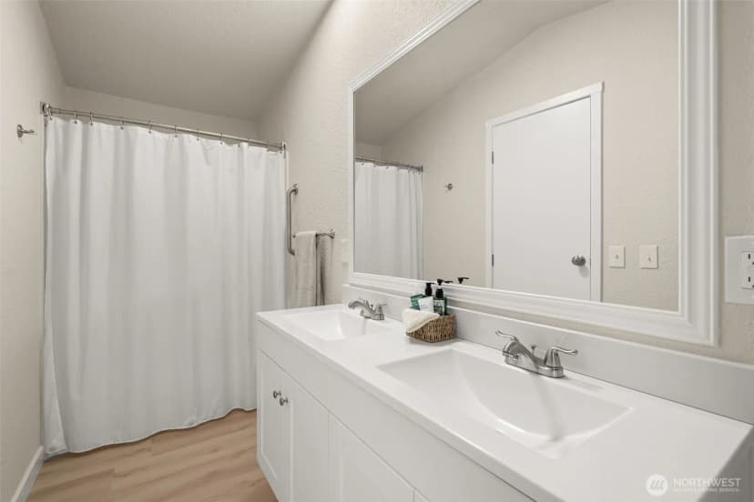 Property photo for 380 E Panorama Drive, Shelton photo 17