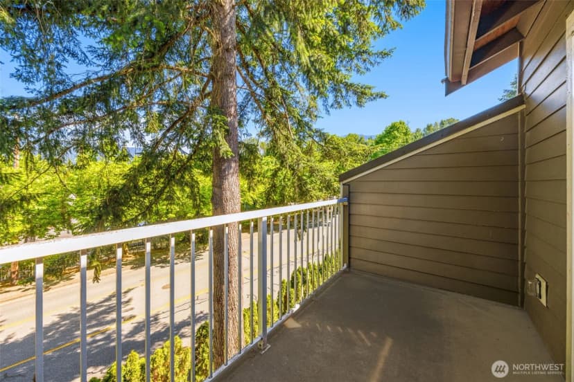 Property photo for 204 Mountain Park Boulevard Sw #c302, Issaquah photo 6