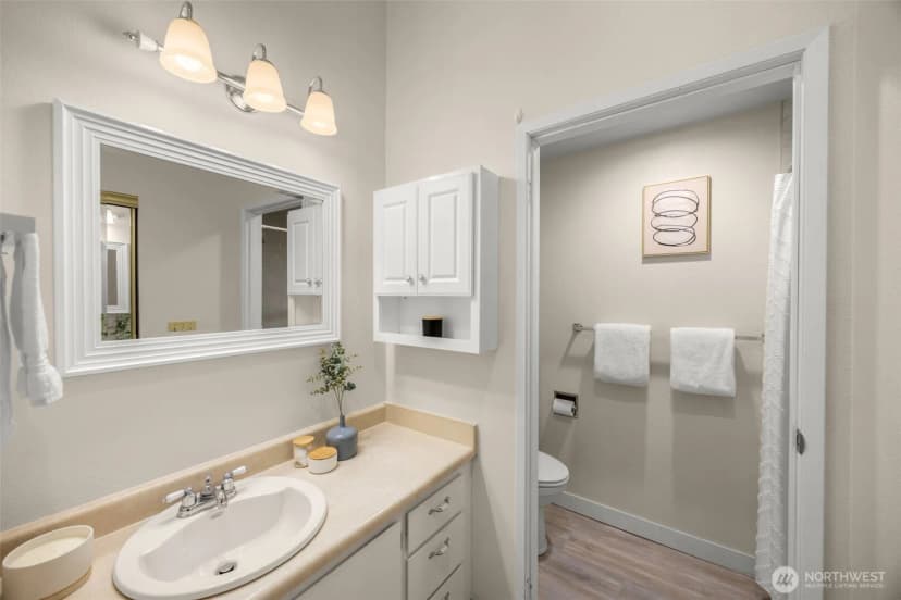 Property photo for 204 Mountain Park Boulevard Sw #c302, Issaquah photo 11
