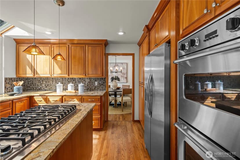 Property photo for 24717 Se 45th Pl, Issaquah photo 11