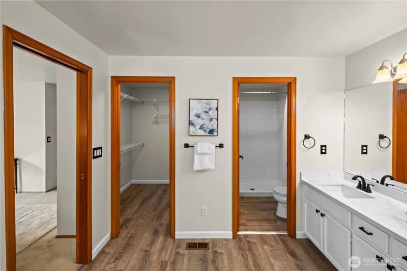 Property photo for 24717 Se 45th Pl, Issaquah photo 26