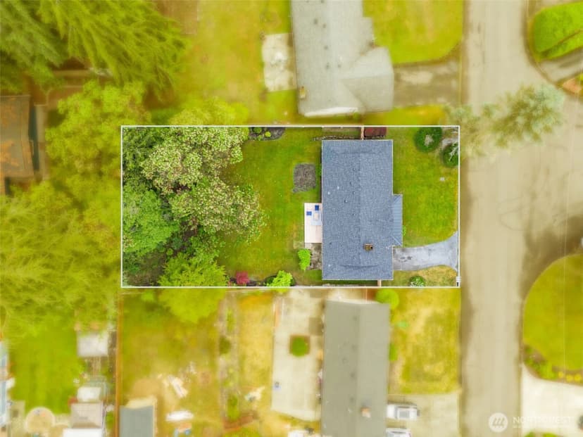 Property photo for 30032 5th Avenue Sw, Federal Way photo 28