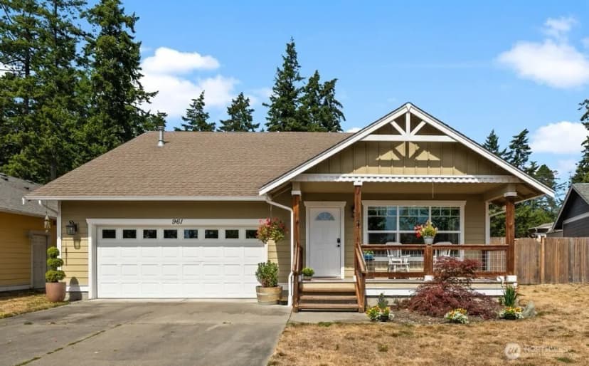 Property photo for 961 Nw Longview Drive, Oak Harbor