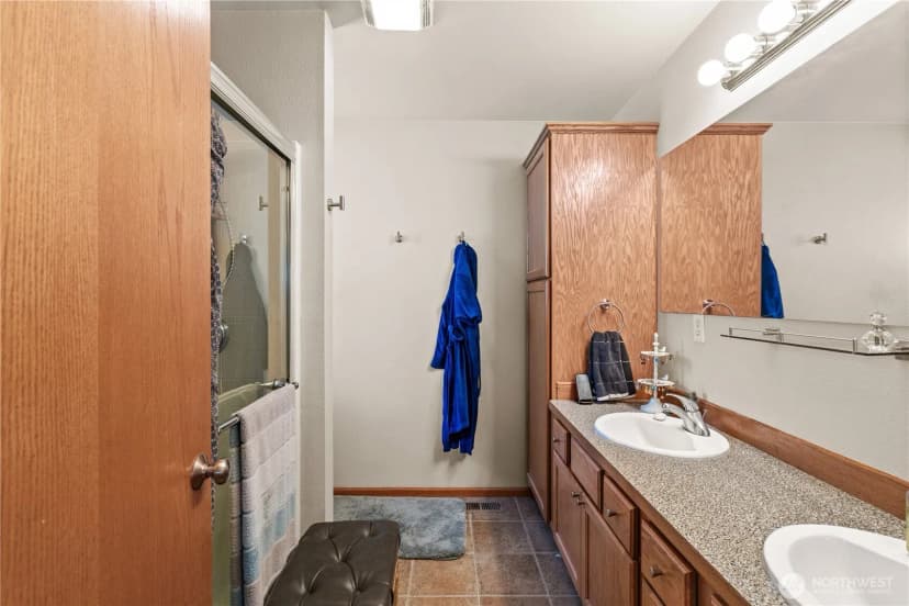 Property photo for 961 Nw Longview Drive, Oak Harbor photo 15