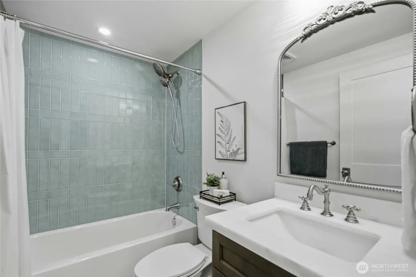 Property photo for 7717 2nd Avenue Ne, Seattle photo 23
