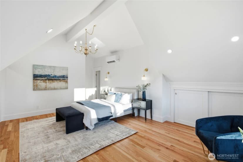 Property photo for 7717 2nd Avenue Ne, Seattle photo 10