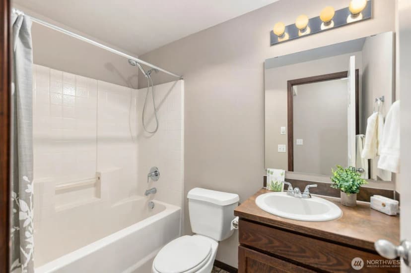 Property photo for 4719 145th Street Ne, Marysville photo 17